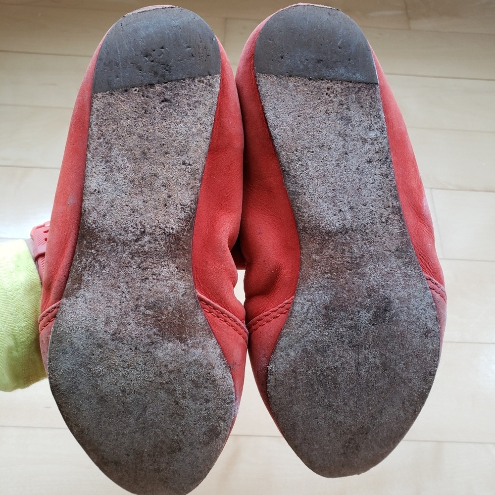Elisabeth and James Coral Suede Flats sz 8 - Picture 3 of 4